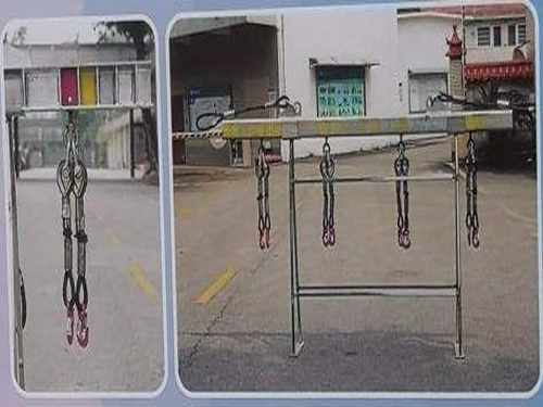 新型柜式设备便捷装卸工具